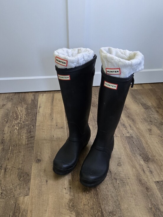 Hunter Shoes - Hunter Black Tall Rain Boots Size 7 With Socks